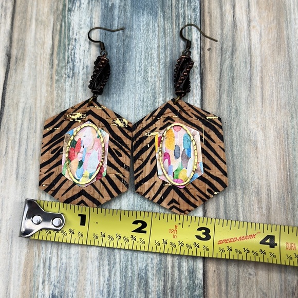 ⭐️🌸Adorned Crown Artisan Assemblage faux leather & metal zebra cork earrings - Picture 9 of 11